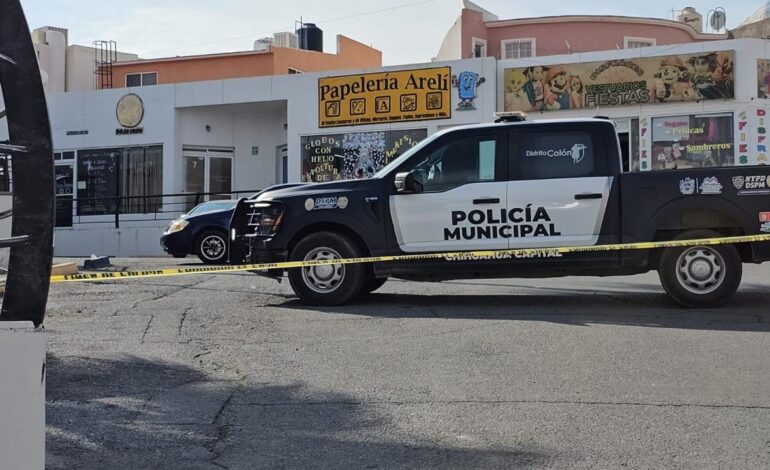  Fallece adulto mayor de infarto fulminante al interior de auto