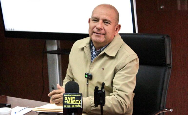  “Qué finura”: Estrada a Marco Bonilla por decir que Ley de Aguas “está hecha con las patas”; lo reta a debatir