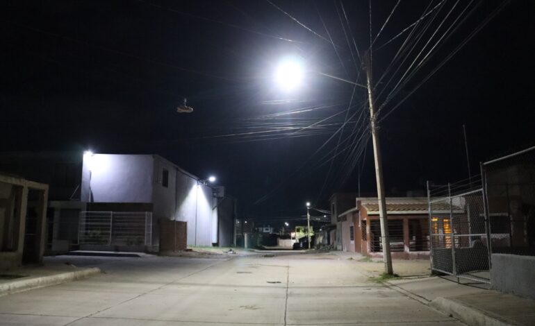  Beneficia Municipio a más de 7 mil vecinos de seis colonias con modernización de alumbrado