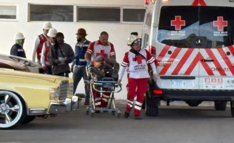  Cae obrero de construcción a lado de la clínica San Jones