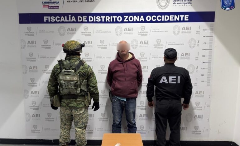  Detienen en flagrancia a hombre con droga en Cuauhtémoc