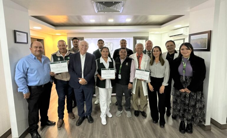  Reconoce IMSS Chihuahua a brigada médica que apoyó a población afectada en Veracruz