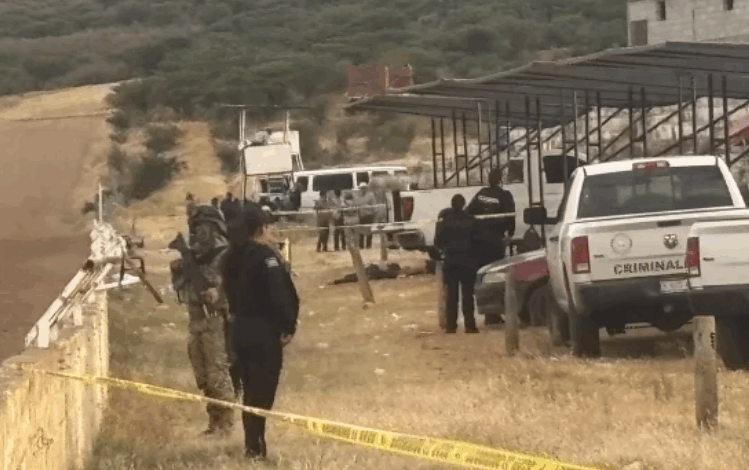  Balacera en carril de caballos en Santa Teresa deja al 8 muertos