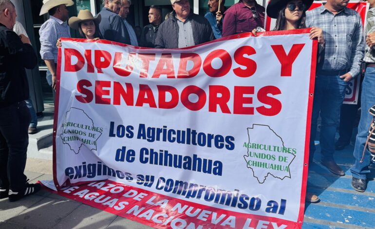  Agricultores protestan vs Ley de Aguas que alista la 4T; piden apoyo de diputados locales