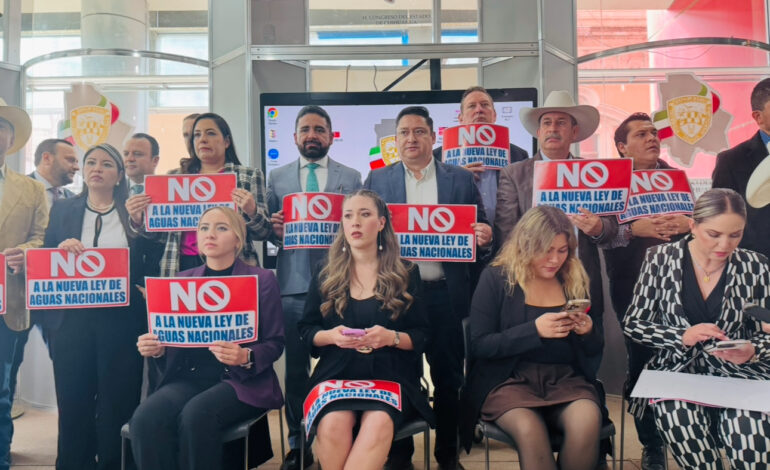  Atienden diputados locales a agricultores que protestan vs Ley de Aguas de la 4T