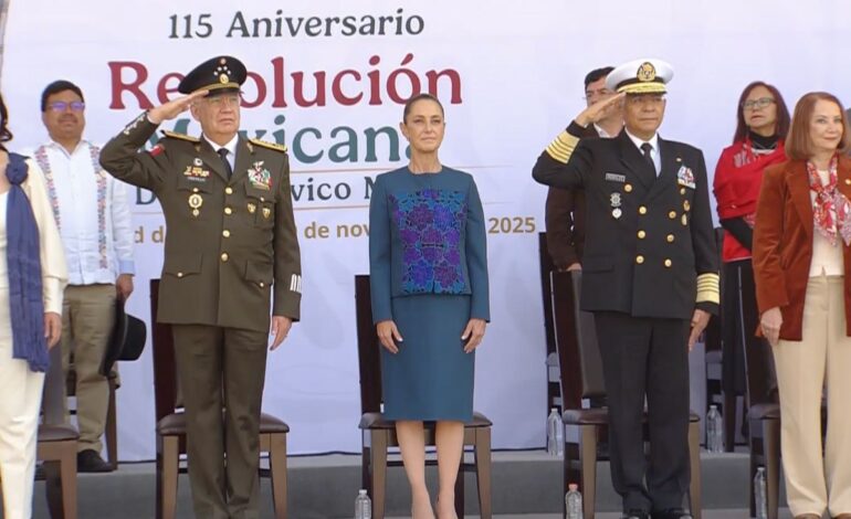  Sheinbaum conmemora con desfile militar los 115 años de la Revolución