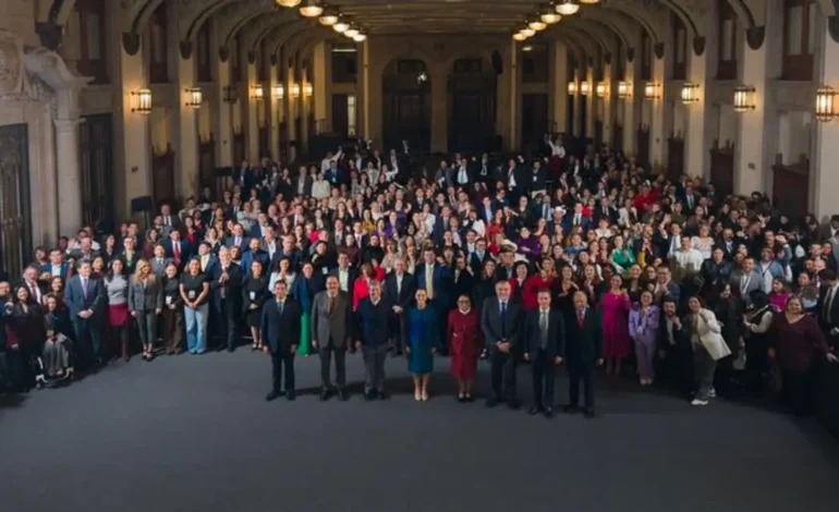  Legisladores de Morena y aliados se reúnen con Sheinbaum; le ratifican su “lealtad”