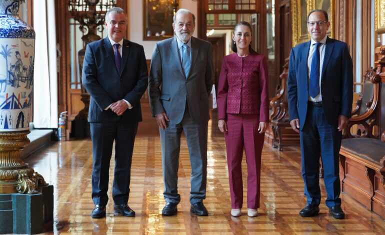  Sheinbaum se reúne con Carlos Slim, Francisco Cervantes y directivos de HSBC