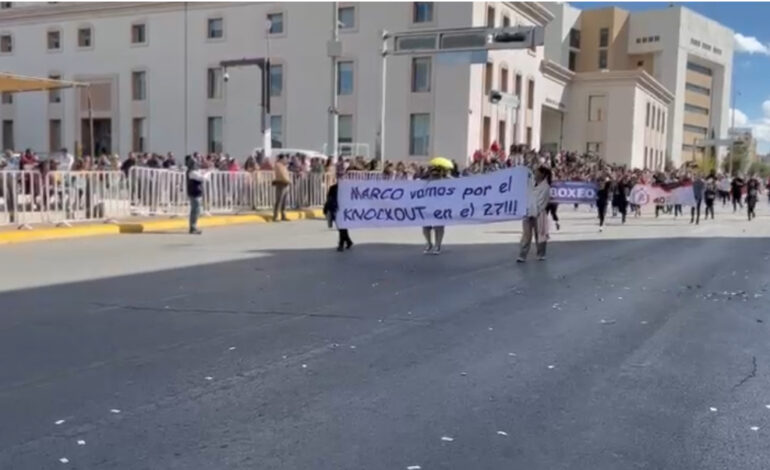  Daremos vuelta a la página para que jamás se vuelva a repetir: Bonilla por lona en el desfile