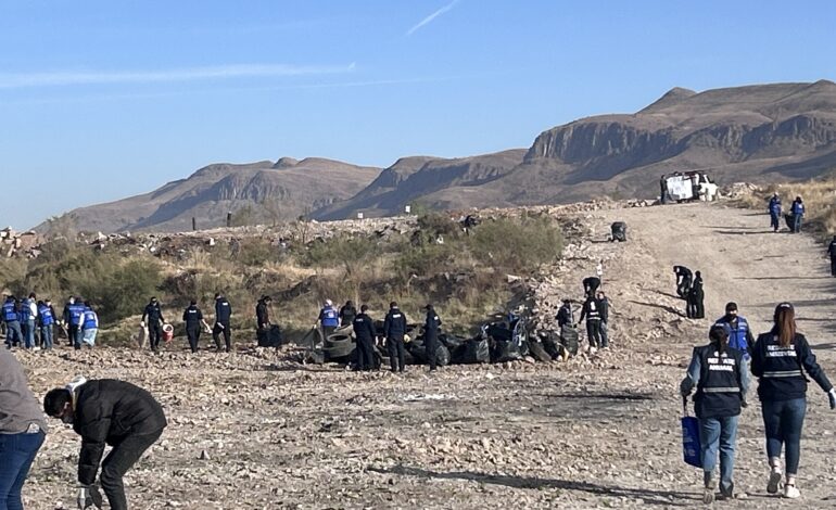  Acude Marco Bonilla a jornada de limpieza del proyecto “Rescatemos el Río Sacramento”
