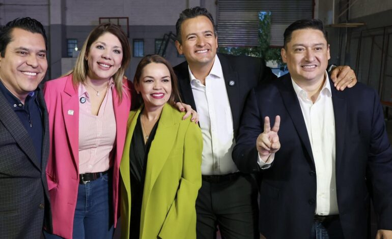  Desmemoria neomorena-Ganaderos se levantan-Unión azul… y legislativa-Humo blanco en la ASE