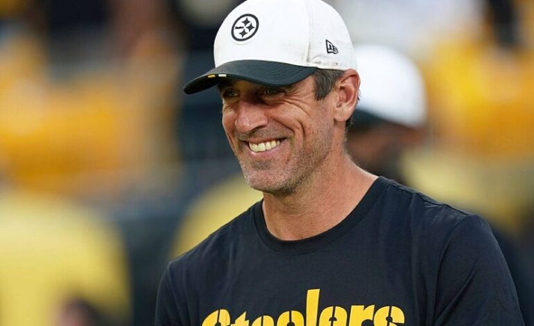  Aaron Rodgers practicó con Steelers de cara a juego vs. Bills