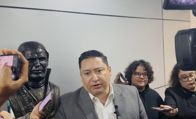  Tras llegada de Torres Amaya al GPPAN, Alfredo Chávez recuerda que continuarán trabajando de manera conjunta con el GPPRI