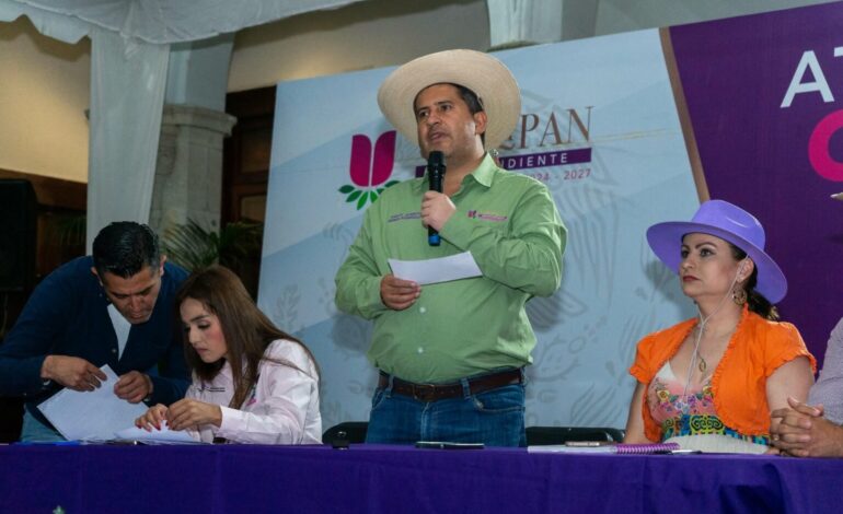  Sheinbaum condena el asesinato del alcalde de Uruapan, Carlos Manzo