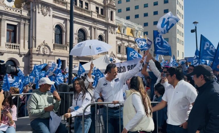  “Marco gobernador”: vitorean a Marco Bonilla durante marcha del PAN