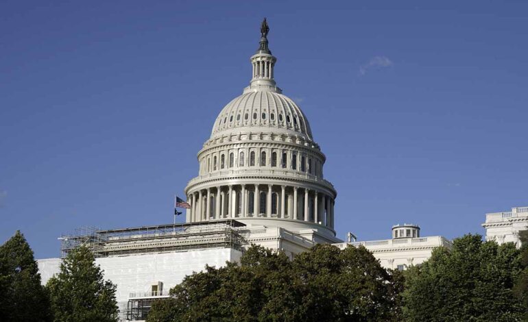  Senado de EE.UU. aprueba acuerdo para reabrir el gobierno