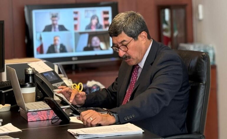  Niegan suspensión definitiva a Corral vs orden de aprehensión en su contra