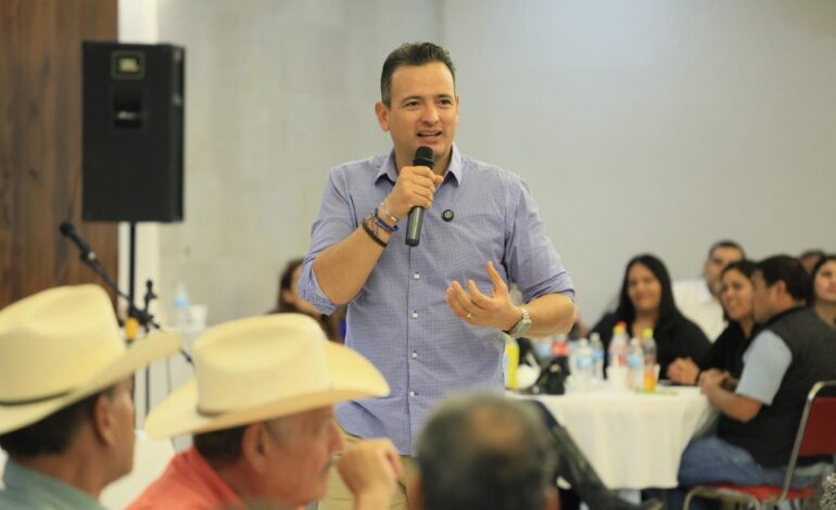  Se reúne Marco Bonilla con más 250 líderes jimenenses; invita a no rendirse por Chihuahua