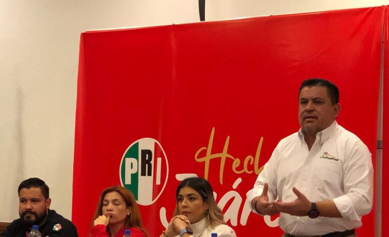  Álex Domínguez sostiene encuentro con la estructura del PRI en Ciudad Juárez