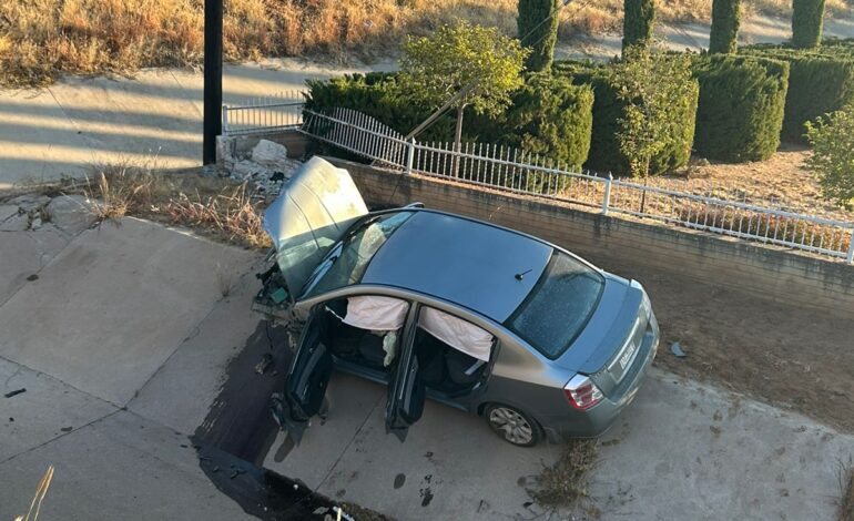  Tres jóvenes resultaron lesionados tras salida de camino en el Campo Menonita 102