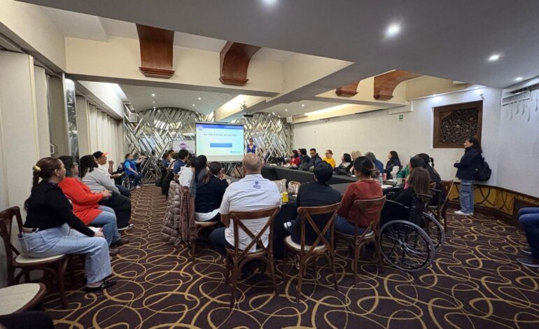  Imparte Estado talleres de sensibilización “Ponte en mis Zapatos” a personal de Salud en Juárez