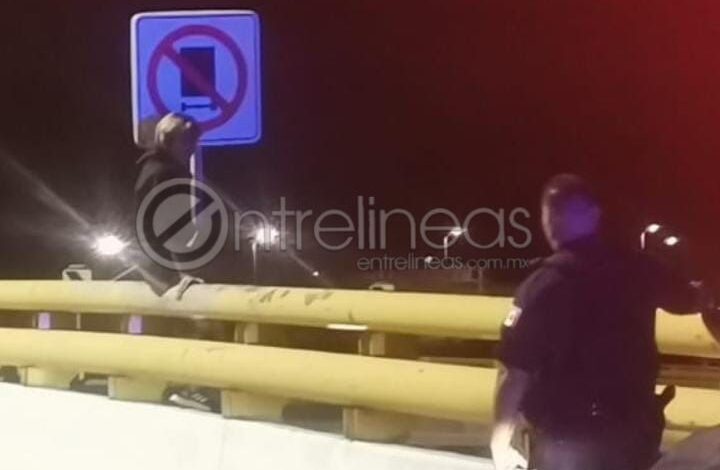  Policía municipal evita suicidio de joven al sur de la ciudad