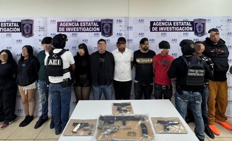  Capturan a 3 mujeres y 7 hombres en posesión de armas y droga en Juárez
