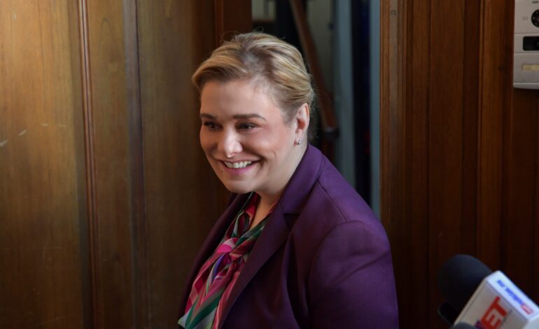  Seguimiento a proyecto de vivienda social, motivo de reunión entre Maru Campos y director del Infonavit