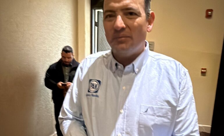  Se deslinda alcalde de «Que Bonilla es Chihuahua», refrenda llamado de Maru para respetar los tiempos