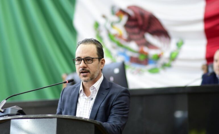  El manual del régimen es negar, distraer y culpar al pasado: Jorge Soto