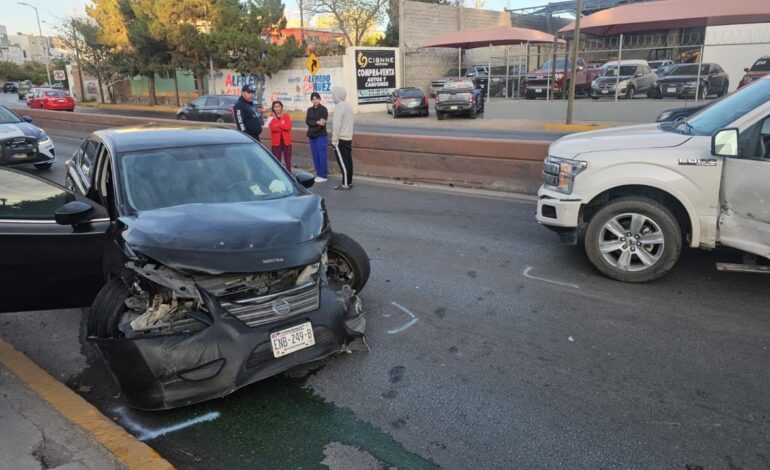  Prevenga, caos vial sobre av. La Cantera por choque