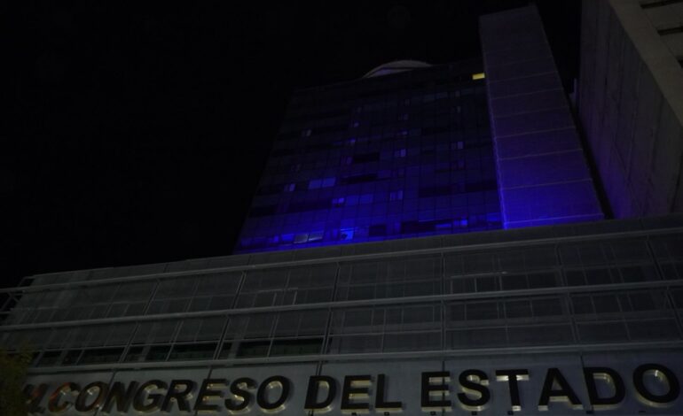  Congreso del Estado se ilumina de azul en el Día Mundial de la Diabetes