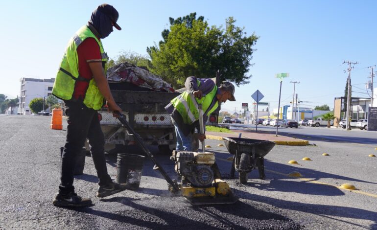 Atendió Municipio más de mil 200 baches durante la semana del 10 al 14 de noviembre