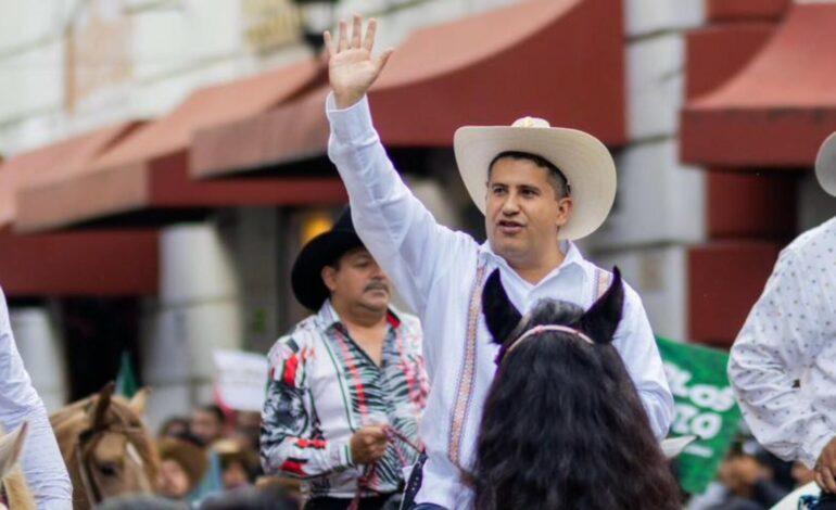  Vinculan a ‘Los Erres’ con asesinato del alcalde Carlos Manzo