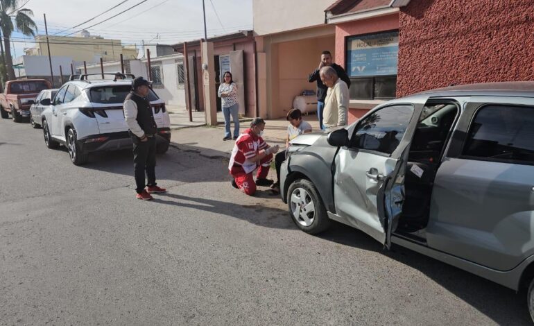  Adulta mayor sufre accidente vial en colonia Satélite y resulta lesionada