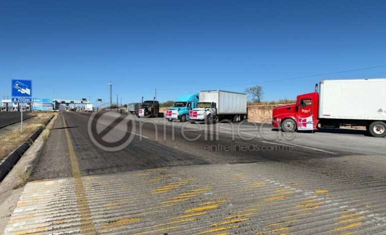  Productores y transportistas acuerdan retirar bloqueos tras reunión en Segob