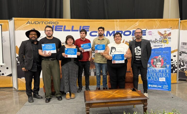  Condecora Gobierno del Estado a ganadores de los Premios Estatales de Literatura Joven 2025
