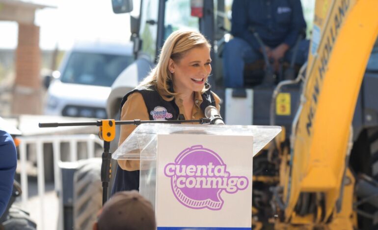  Maru Campos arranca la construcción de red de agua potable en colonia Vista Hermosa
