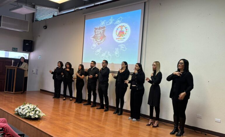  Estudiantes de Maestría de la SSPE presentaron su proyecto final en Lengua de Señas Mexicana