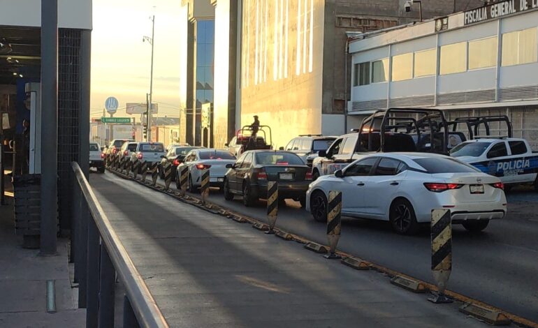  Detienen a Policía Municipal y a su hermano en estado etílico, familiar portaba arma oficial