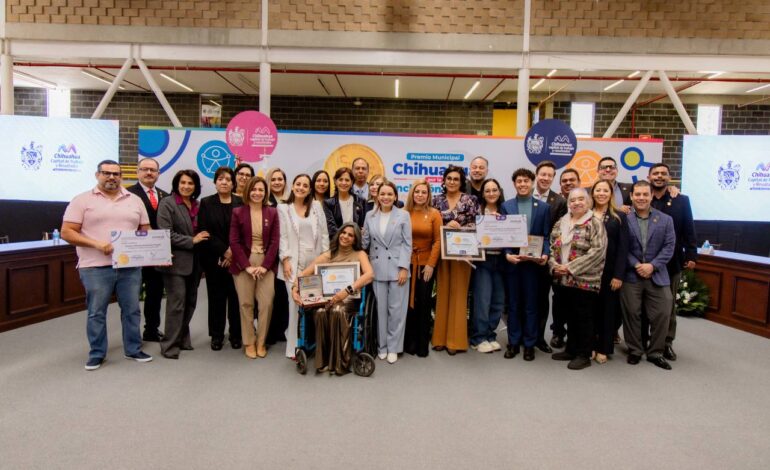  Entrega Ayuntamiento Premio por la Inclusión Social de Personas con Discapacidad 2025