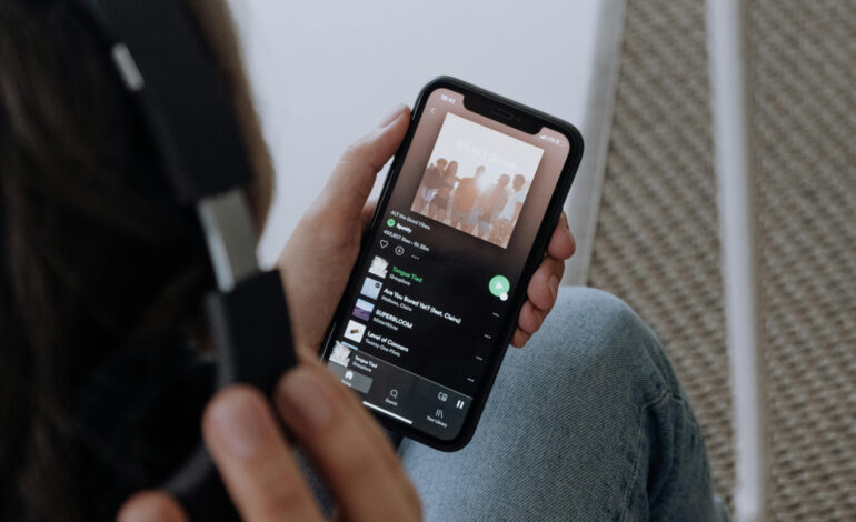  Top Oyentes Mensuales Spotify: La Guía Completa para Construir Impulso Real