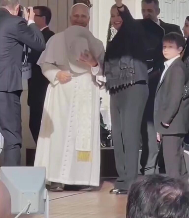 Saluda Maru Campos al Papa León XIV, pidió bendiciones para Chihuahua