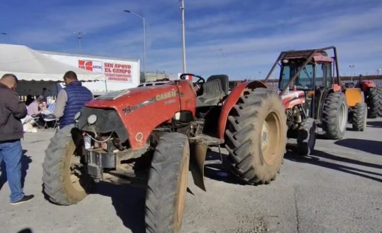  Agricultores levantan bloqueos en los puentes internacionales; SICT los reporta libres