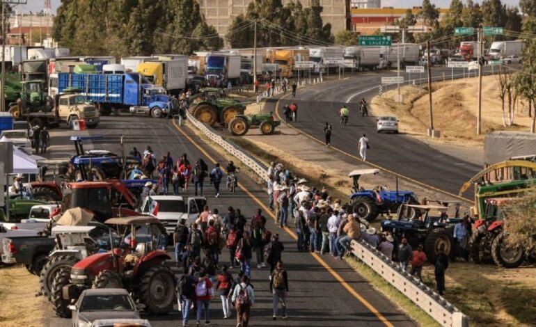  Agricultores pausan protestas y bloqueos a la espera de reunión con Adán Augusto y Juan Carlos Loera