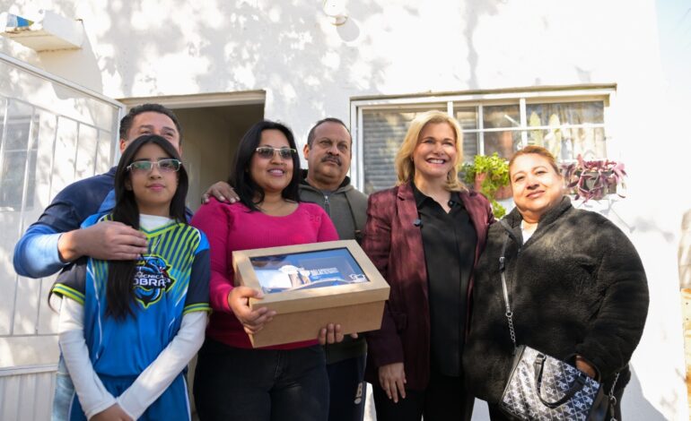  Maru Campos entrega vivienda a familia juarense en situación de vulnerabilidad