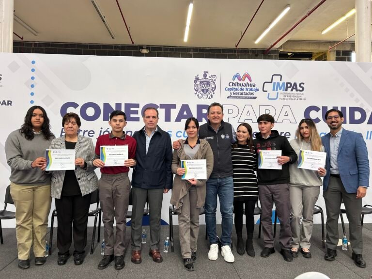 Entrega Marco Bonilla 300 reconocimientos a estudiantes de PARES y presentan nuevo número de línea Hablar Salva Vidas