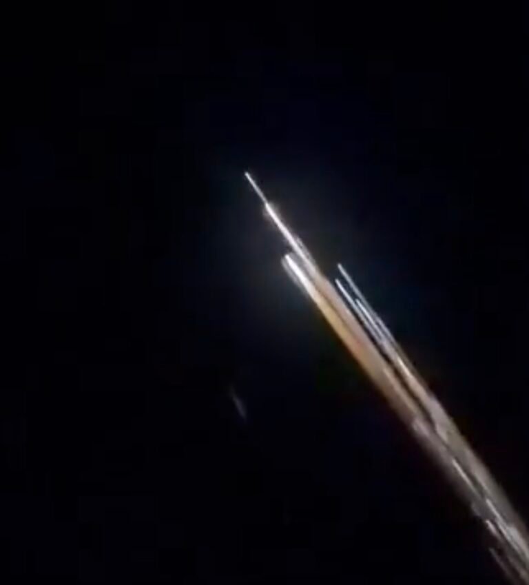 Racha de desechos espaciales ilumina el cielo en todo el planeta