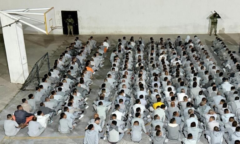 Realizan operativo de revisión en el CERESO 1; aseguran puntas hechizas