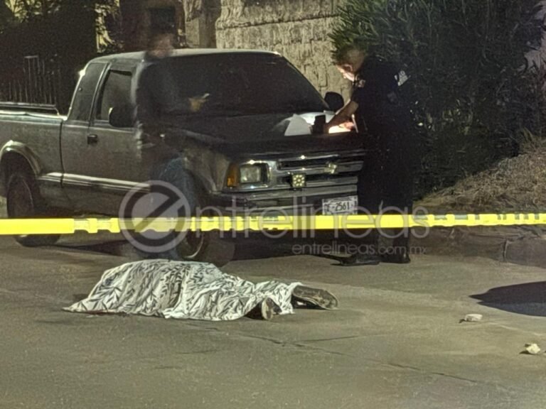 Ejecutan a hombre en calles de la colonia Nombre de Dios; sicarios huyeron en moto